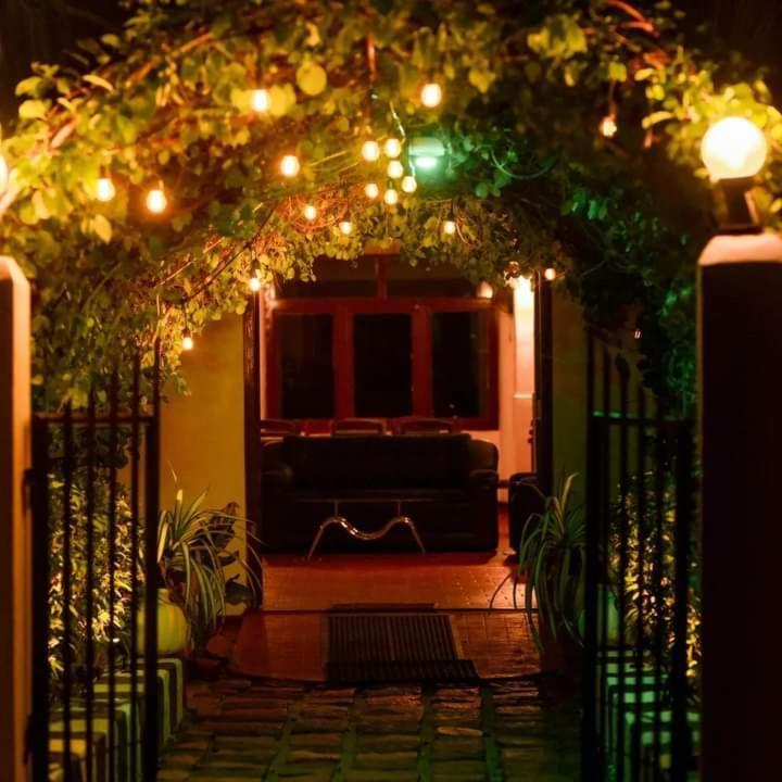 Diyaluma Falls Inn Koslanda Extérieur photo